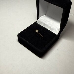 10K Solid Gold Heart Solitaire Ring - Women Jewelry
